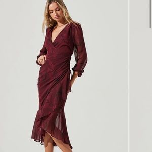 Long sleeved cinched mermaid dress